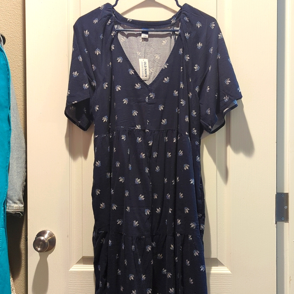 NWT Large Old Navy Maternity Dress
